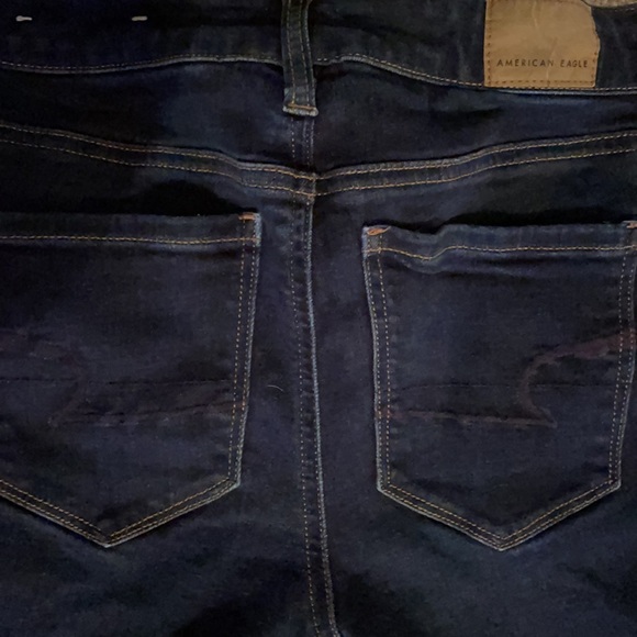 Dark stretchy American Eagle Women’s Jeans - Picture 2 of 3